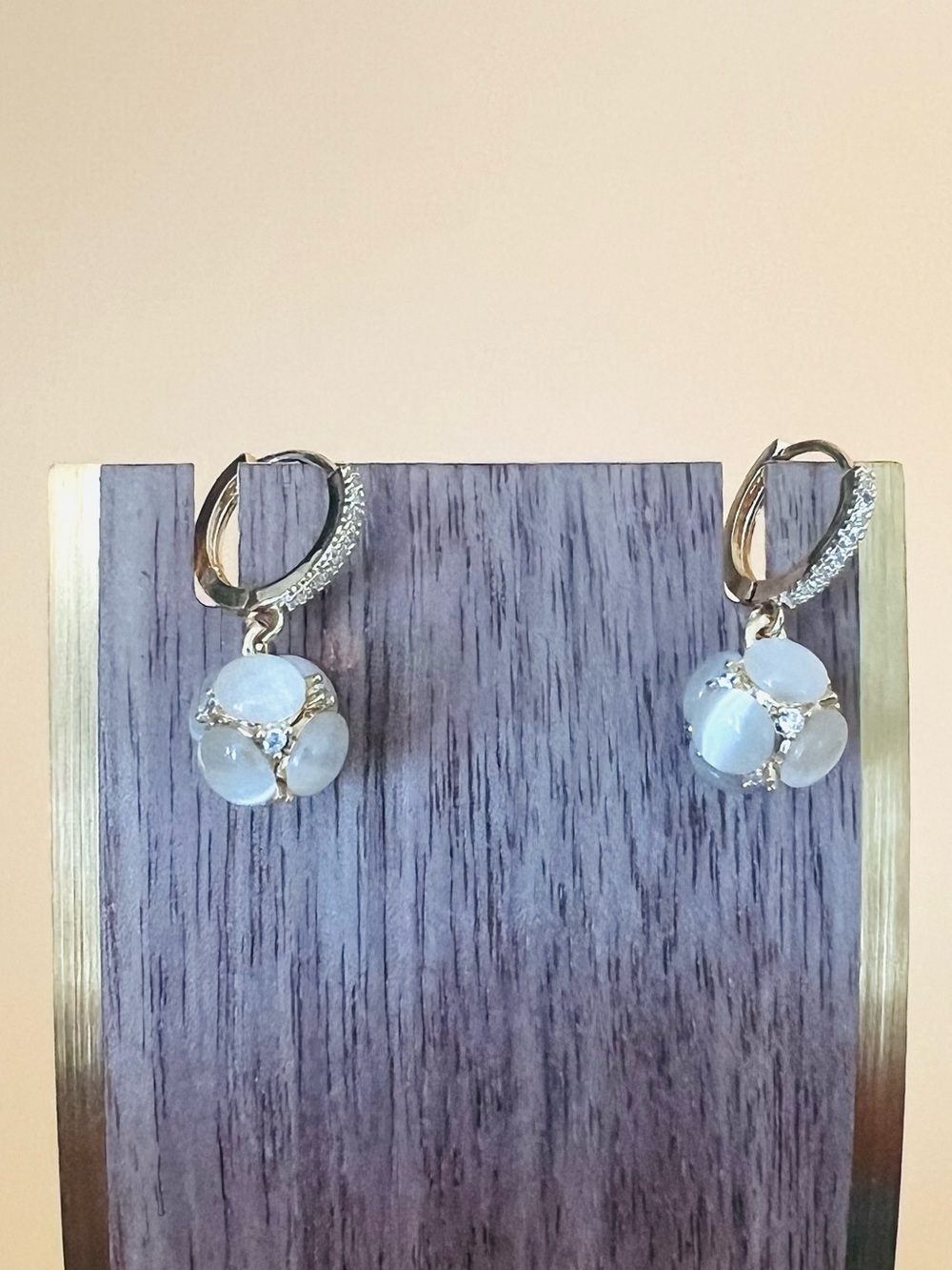 14 KGP moonstone earrings, NWOT